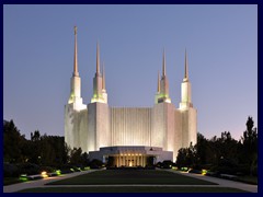 Washington_D.C._Temple_At_Dusk